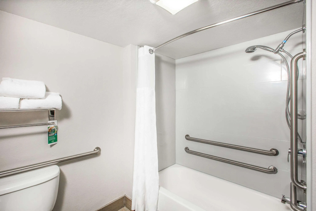 Wingate by Wyndham Louisville Airport Expo Center