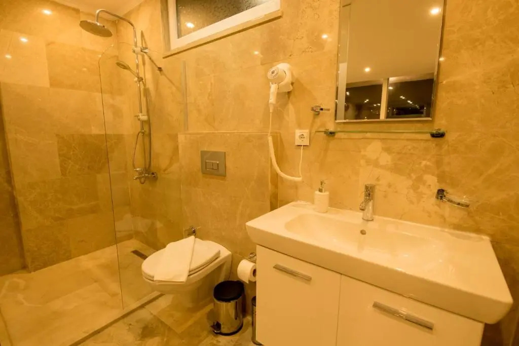 Lumiere Villas 2