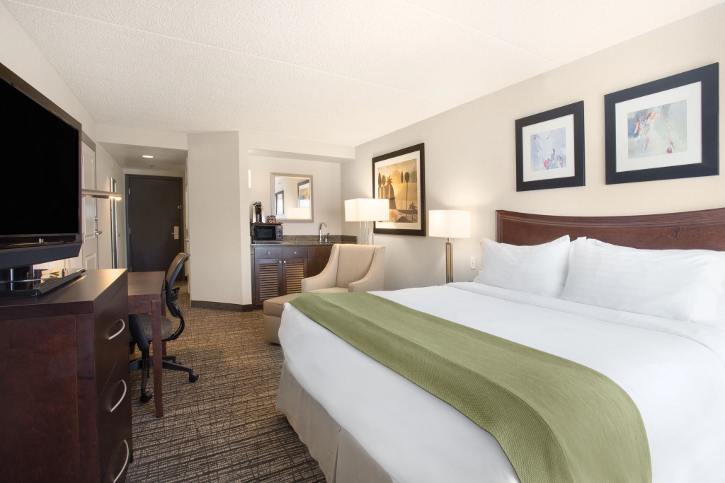 Holiday Inn Scottsdale North- Airpark by IHG