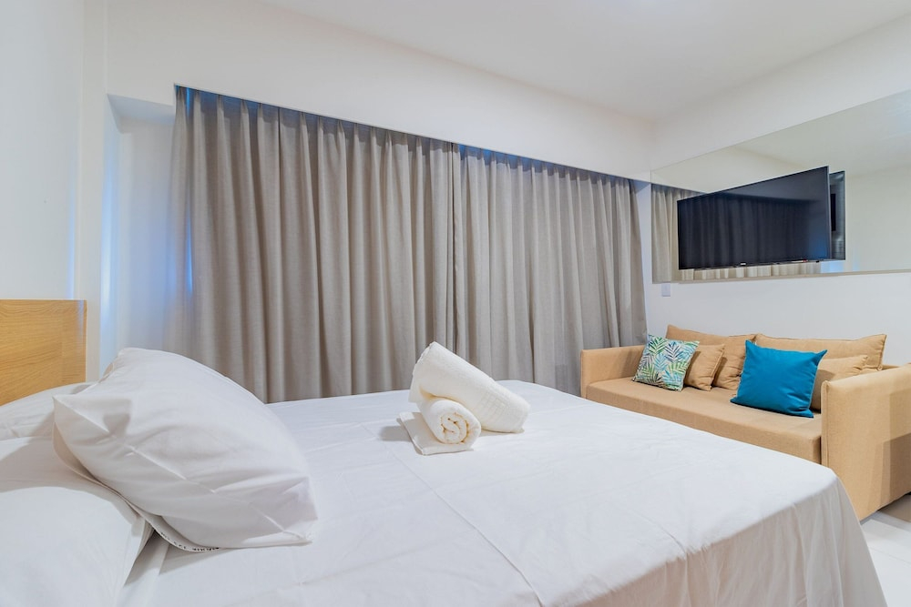 Makia Beach #c18 - Studio by Carpediem