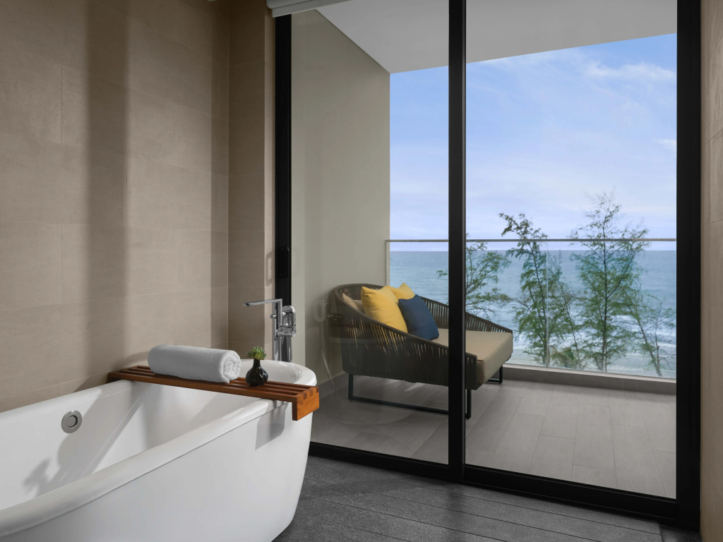 Crowne Plaza Phu Quoc Starbay by IHG