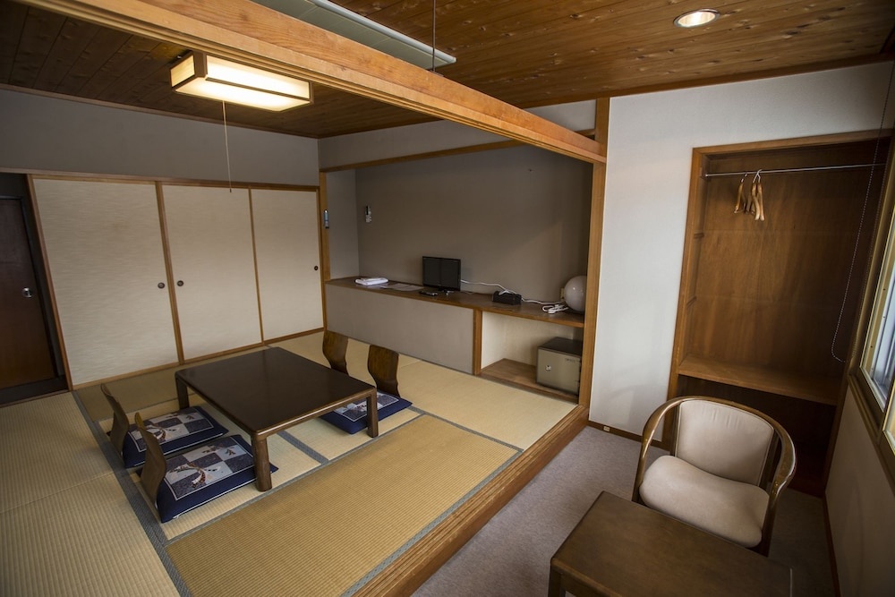 Nomad Hakuba