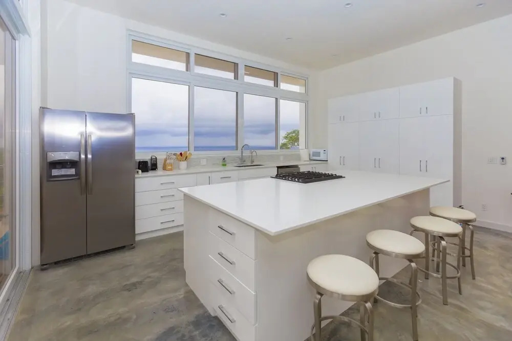 Casa de Cristal House 4 Bedrooms 3.5 Bathrooms Home