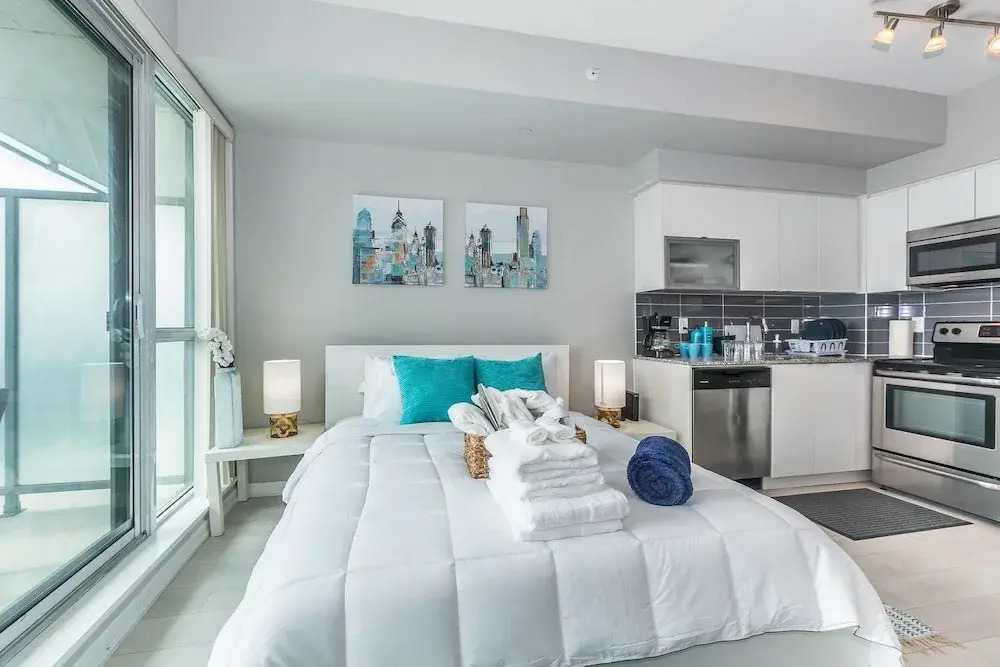 Lakeview Luxury Oasis, Downtown Aqua Studio