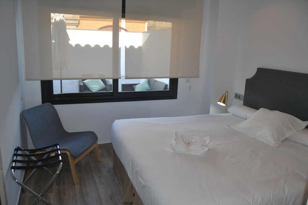 AZZ Sevilla Torre de la Plata Apartamentos