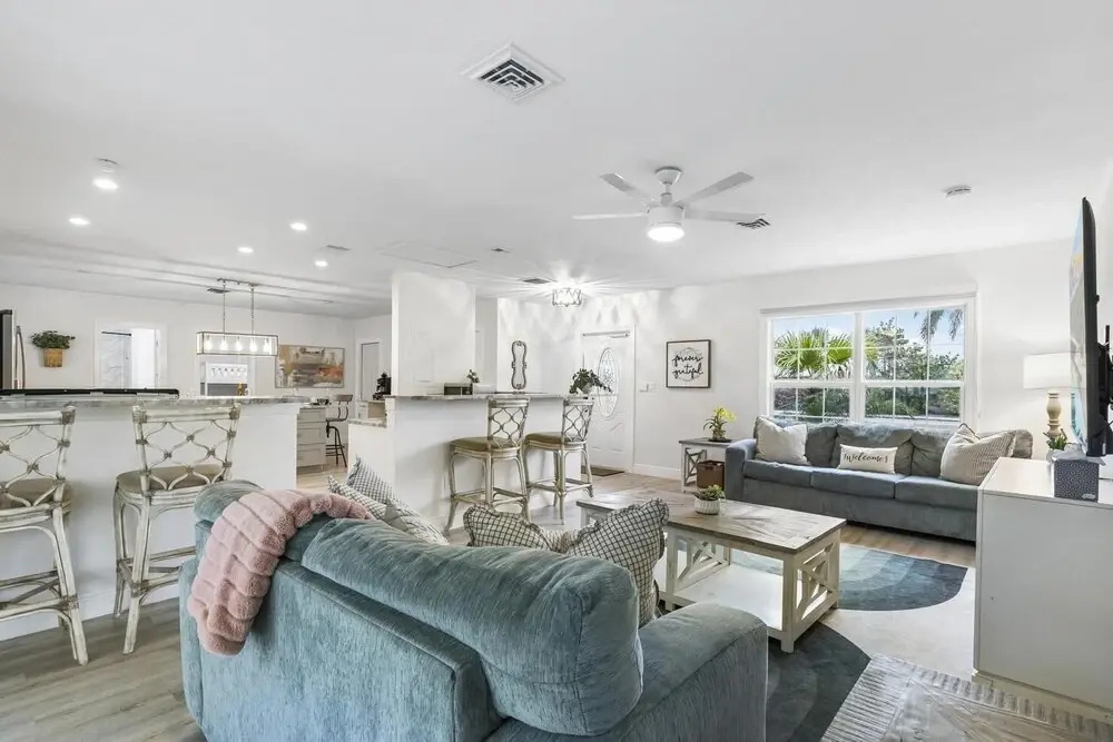 N Collier 1201, Marco Island Vacation Rental 3 Bedroom Home by RedAwning