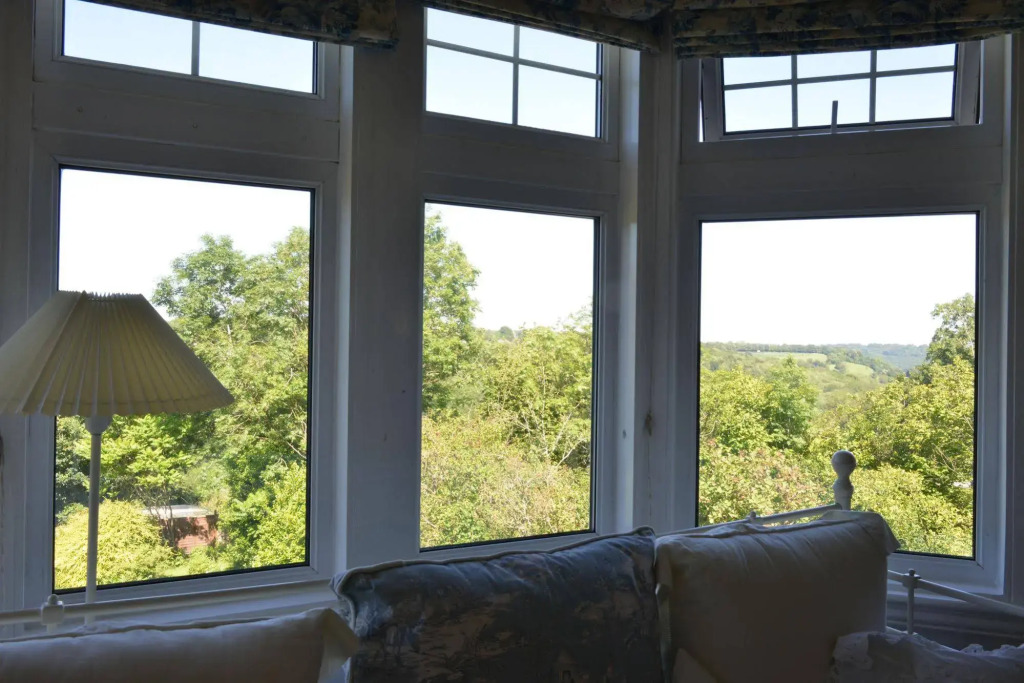 High Beeches B & B