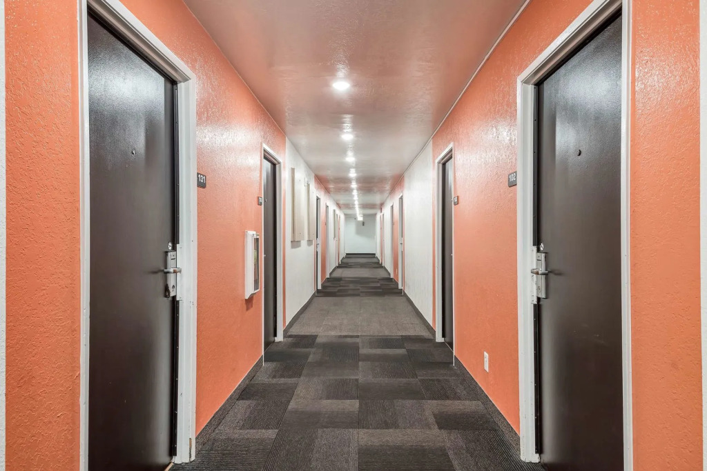 Motel 6 Ogden, UT- Downtown