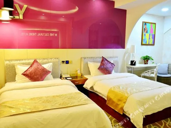 Lingyi Hotel