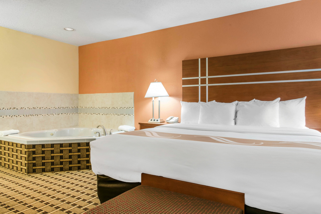 Comfort Inn & Suites Caldwell