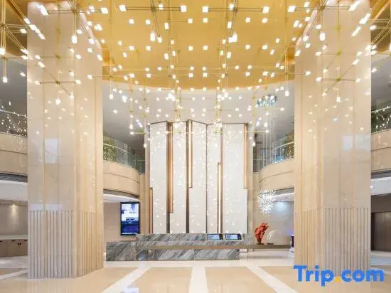 Starway Hotel (Nanchong Yilong Railway Station)