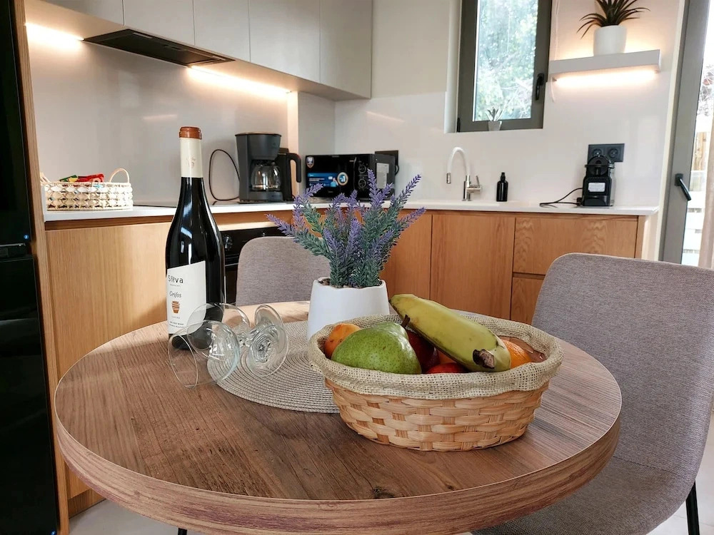 Elea Suites Adelianos Kampos