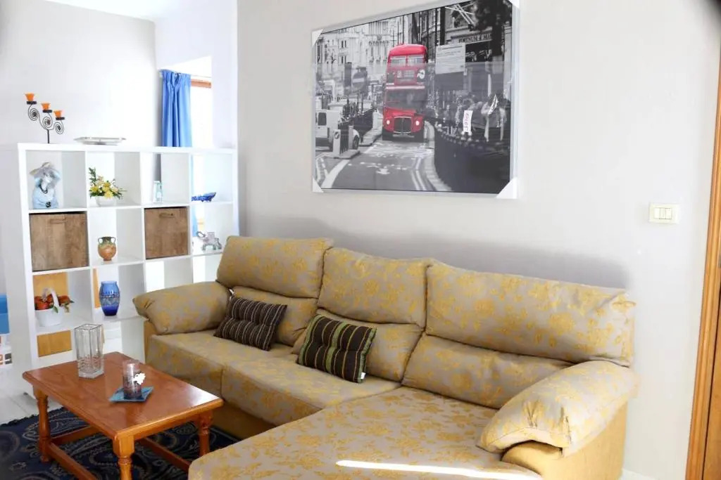Apartment with 2 bedrooms in El Paso with wonderful mountain view balcony and WiFi 11 km from the beach