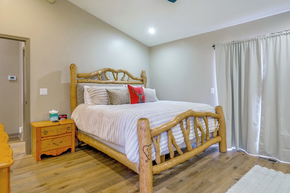 Walk to Cabriolet Lift! 3,600-sq-ft Family Home