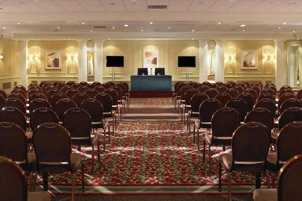 The Aberdeen Dyce Hotel