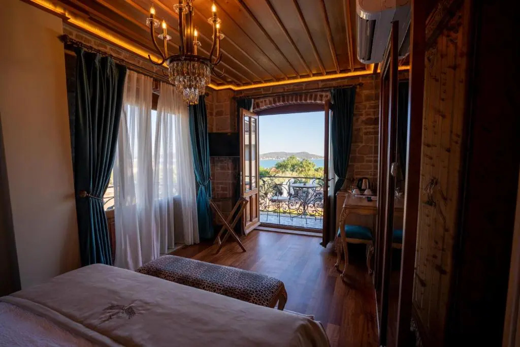 Cunda Baradiel Hotel