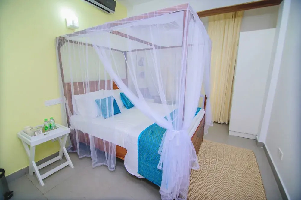 Yoho Sarah Boutique Villa