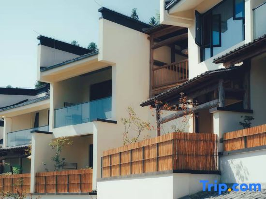Nomadland Villa Resort