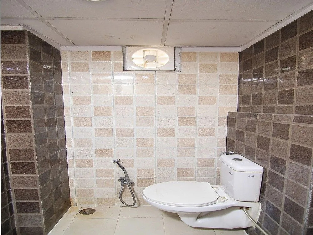 OYO 16897 Hotel Shubham Continental