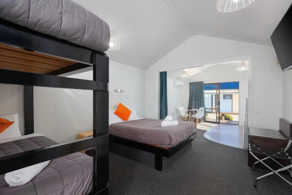 Kaiteriteri Recreation Reserve Cabins