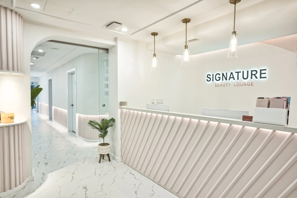 Holiday Inn Toronto Downtown Centre by IHG