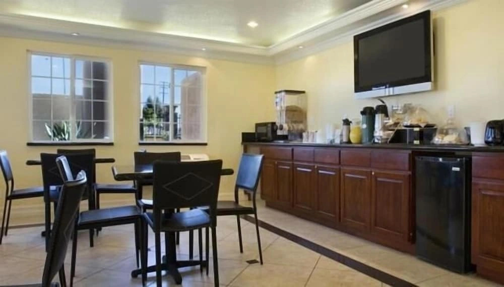 Travelodge San Bernardino