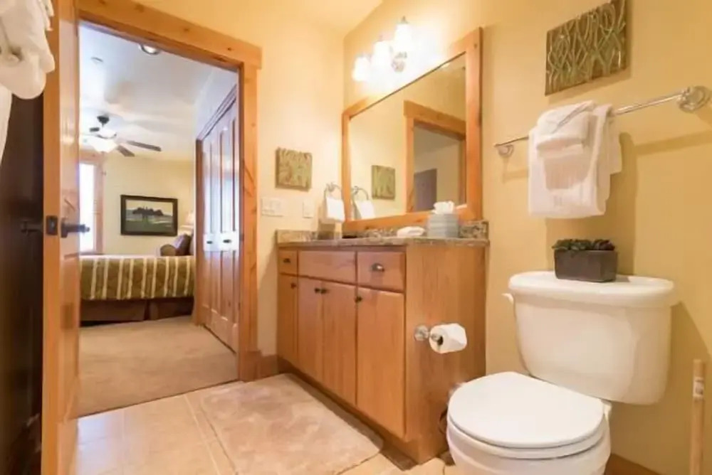 6116 Bear Lodge, Trappeur's Crossing Apartment 2