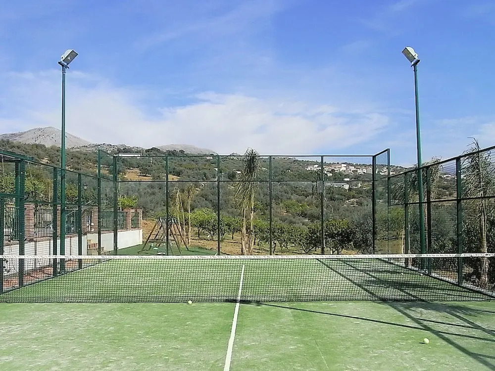 Comfortable Cottage in Periana With Swimming Pool