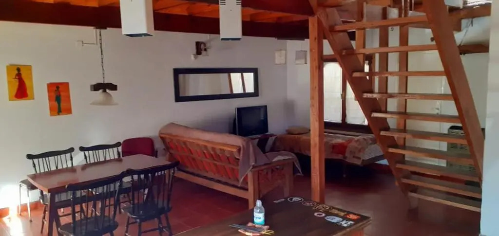 Alquiler Vacaciones Casa tipo loft en 2 plantas ,15 cuadras playa Estrada,zona Parque Camet