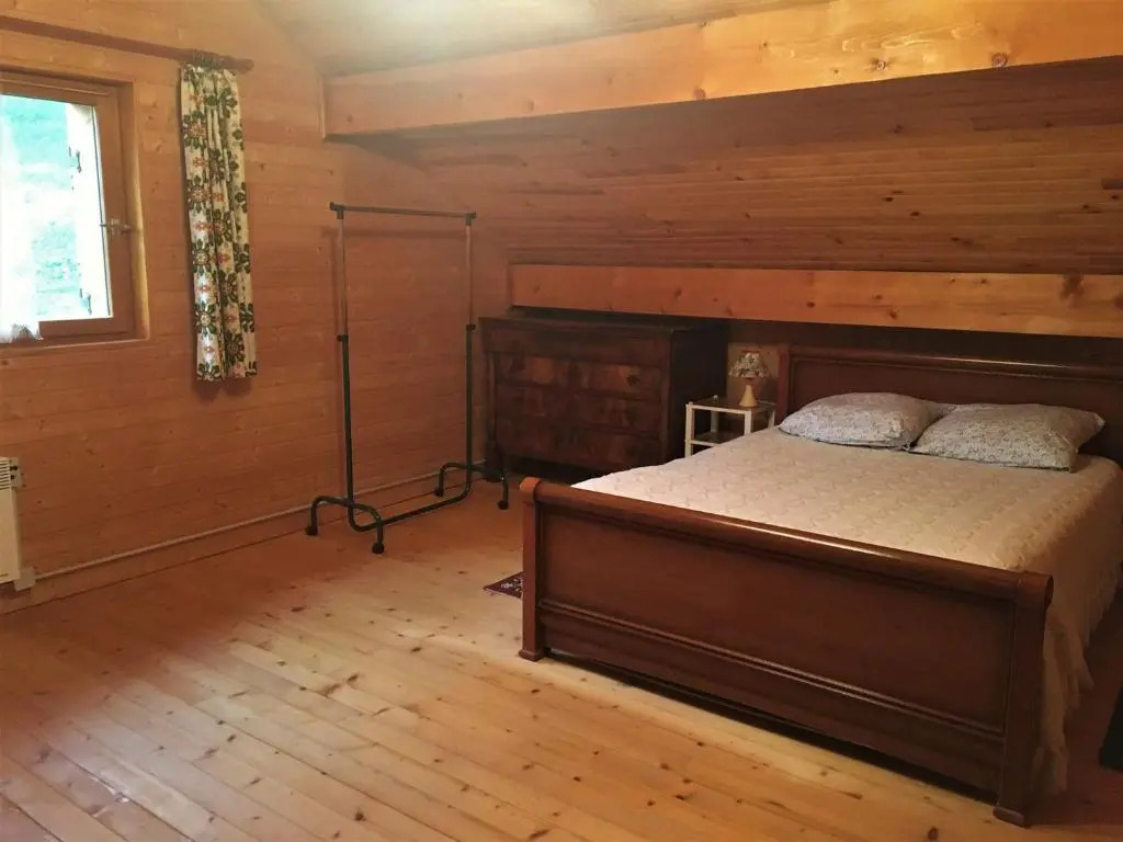 Chalet Albiez-Montrond, 4 pièces, 8 personnes - FR-1-618-10