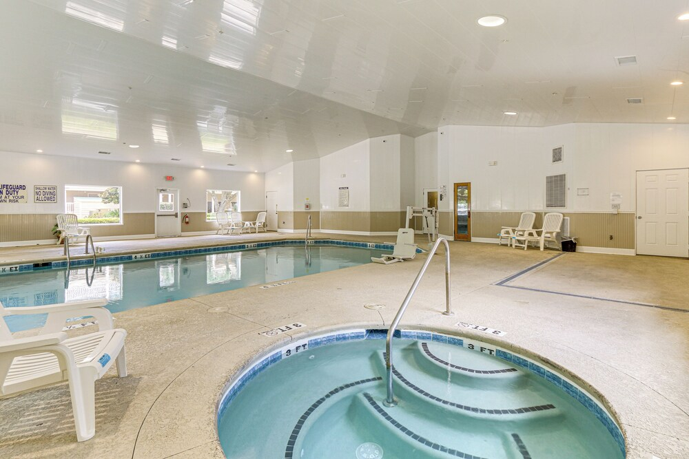 Beachfront Getaway! Hilton Head Resort Condo