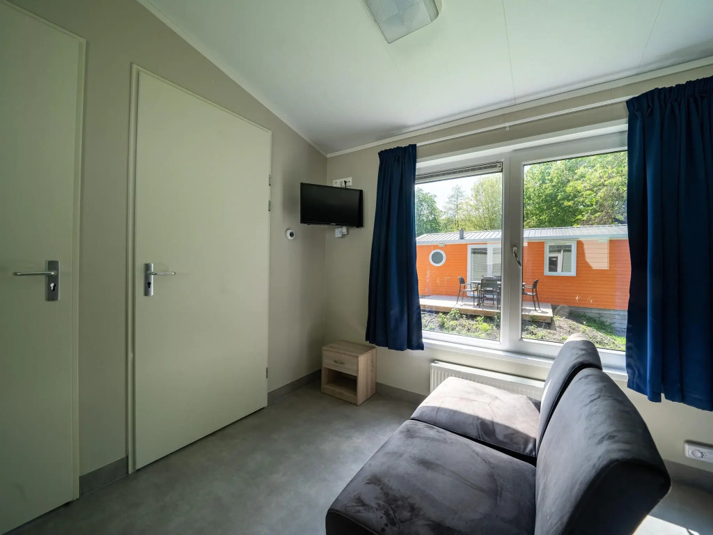 Well-maintained chalet with WiFi, not far from Amsterdam