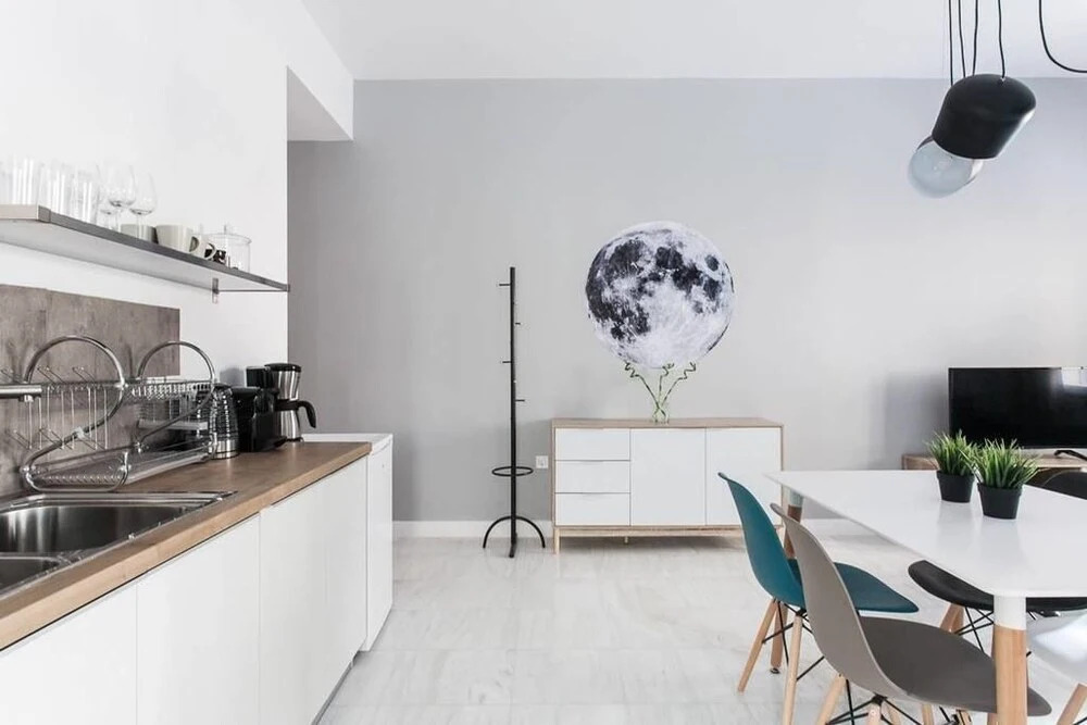 Stunning Renovation In Plaka For 4Guests