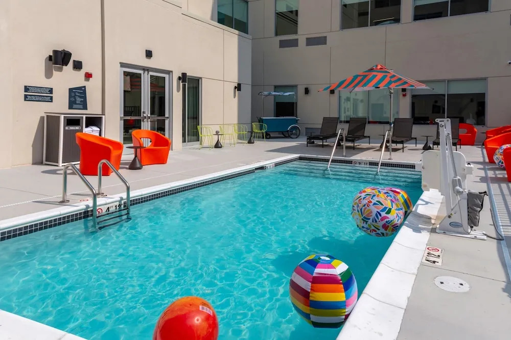 Aloft by Marriott Nashville Airport