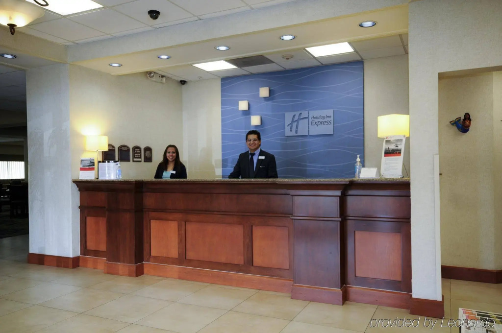 Holiday Inn Express & Suites Toluca Zona Aeropuerto by IHG