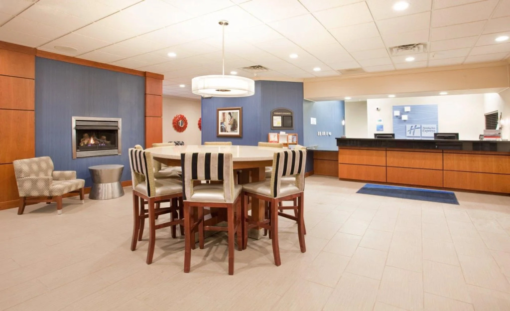 Holiday Inn Express Hotel & Suites Beatrice by IHG
