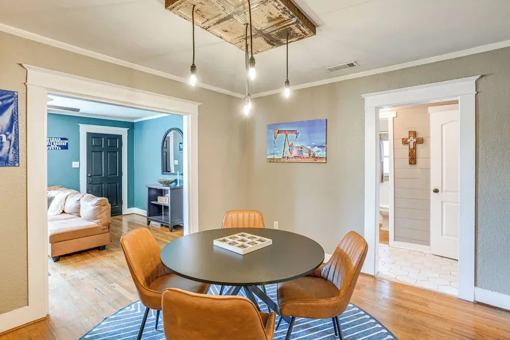 Fire Pit & Small-town Charm: San Angelo Getaway!