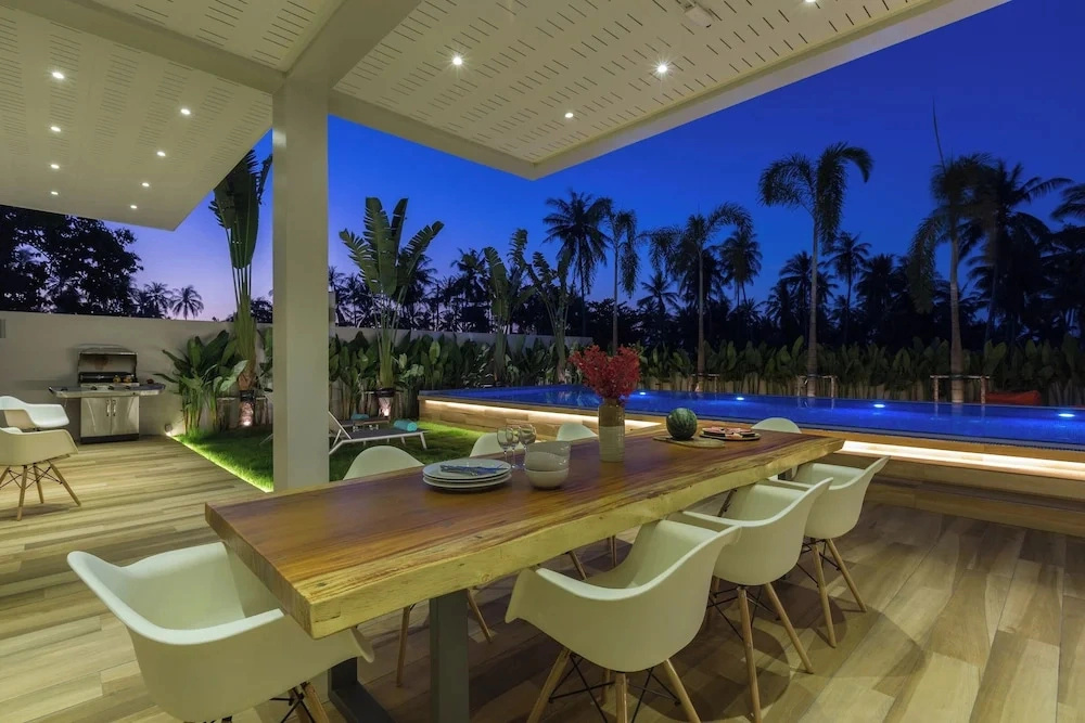 5-bdr luxury villa at a villa resort