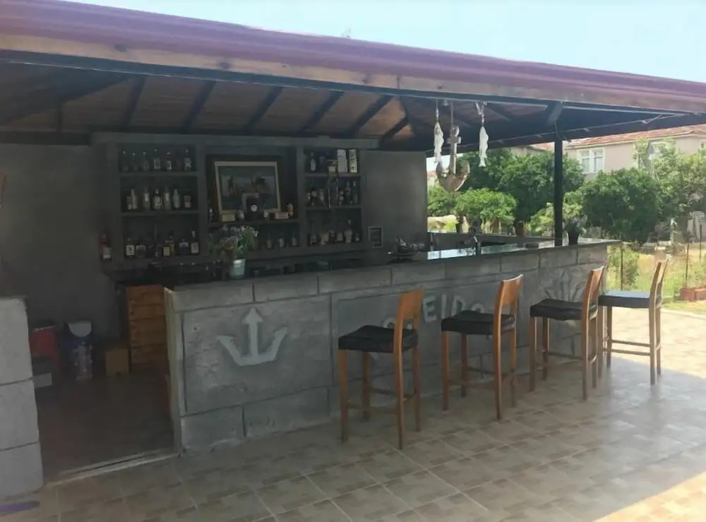 Poseidon Apart Hotel
