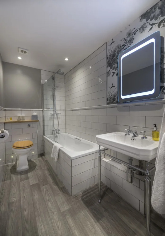 The Three Swans Hotel, Hungerford, Berkshire - The Coaching Inn Group