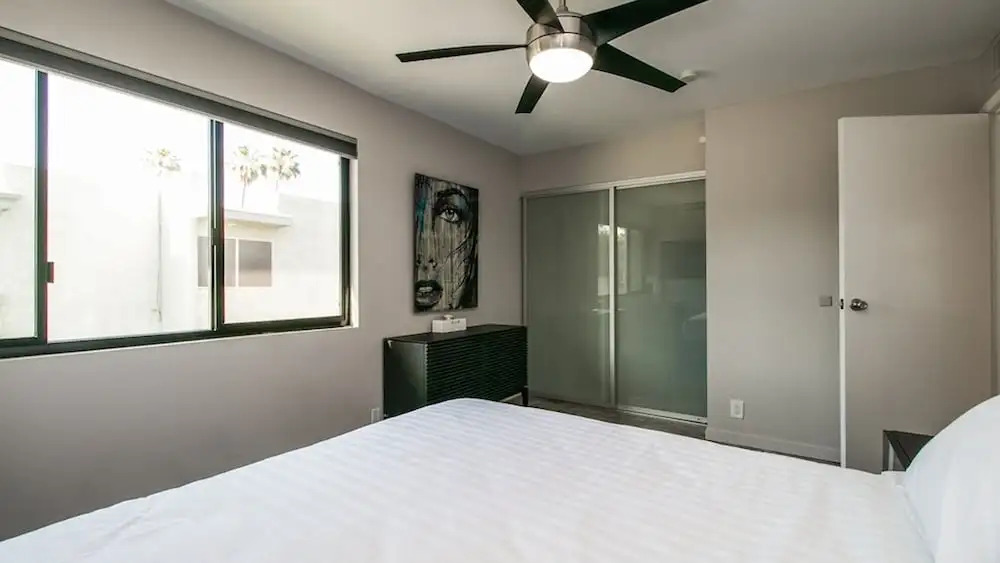 Unbeatable Old Town Location! Modern and Classy!