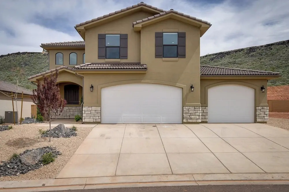 Sleek + Modern Home Rental Near Red Cliffs!