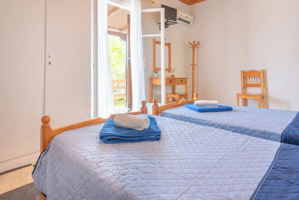 Holiday Apartment "yannis" on the Beach of Agios Gordios in Corfu
