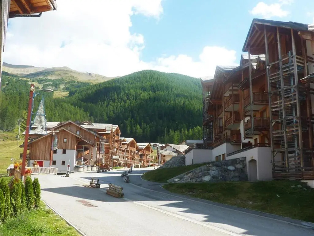 Appartement Les Orres, 2 pièces, 8 personnes - FR-1-322-202