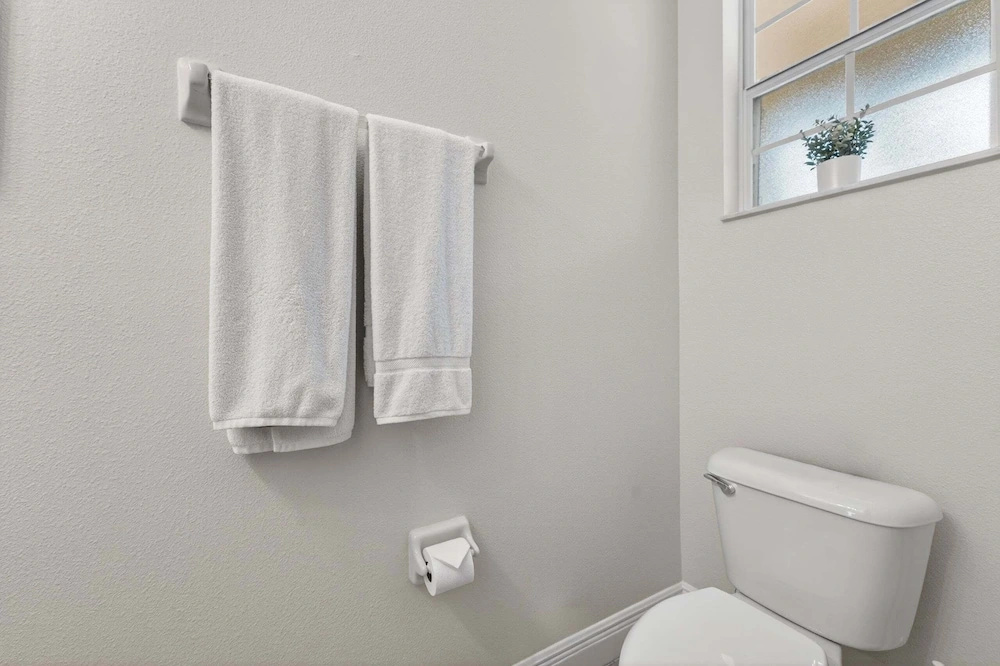 Cozy 3BR Townhome 5 Miles From Disney