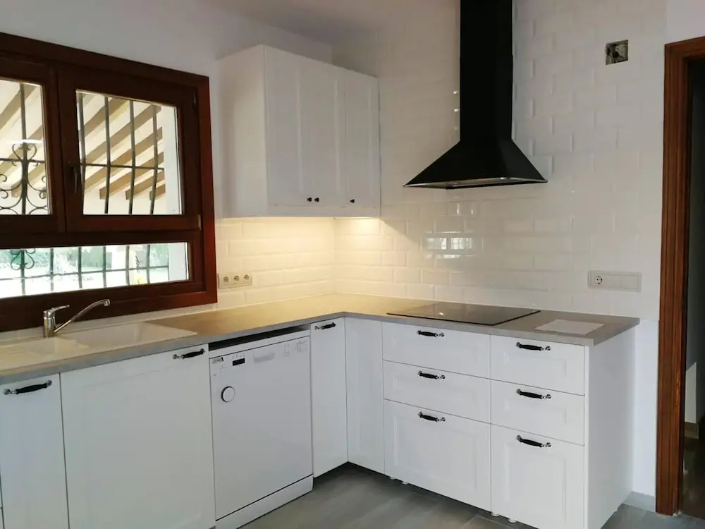 Villa With 5 Bedrooms in Estepona, With Private Pool, Enclosed Garden and Wifi - 500 m From the Beach