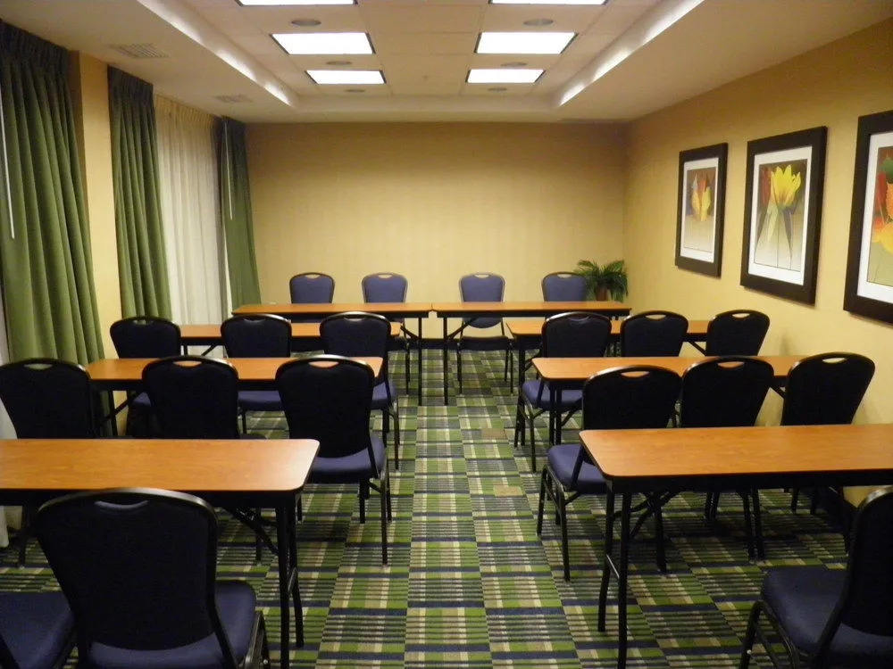 Holiday Inn Express & Suites Oceanfront Daytona Beach Shores by IHG
