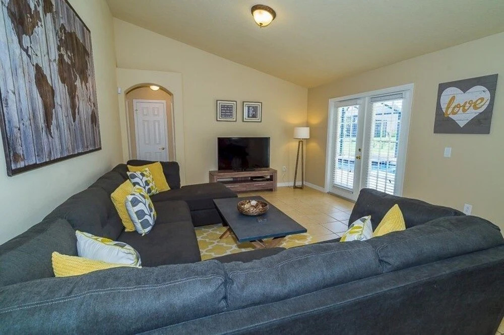 Amazing House! - Orange Tree - 15830RHL