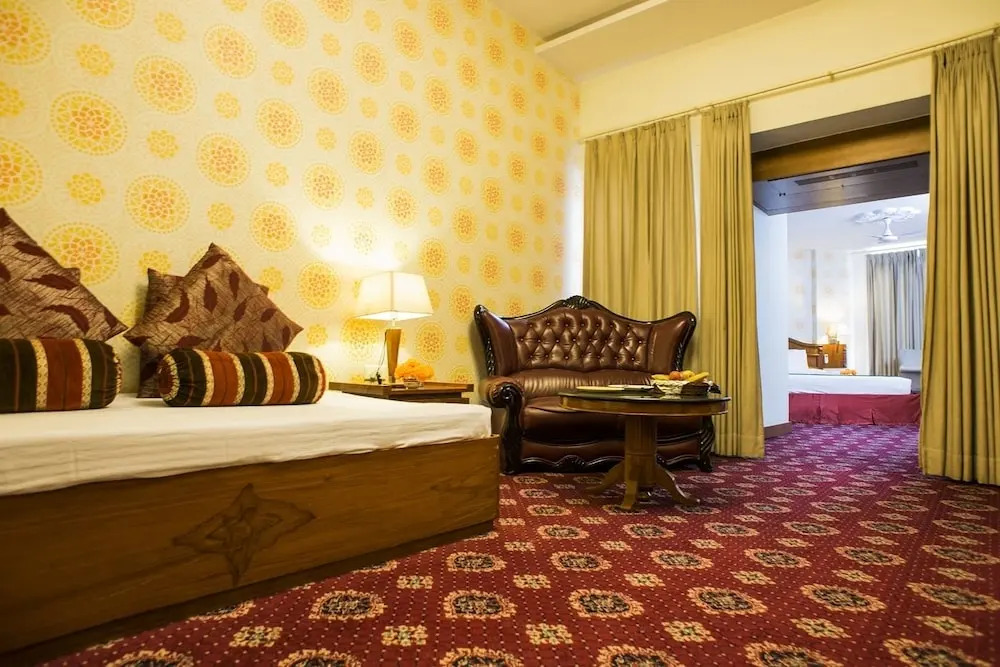 Hotel Jaipur Palace