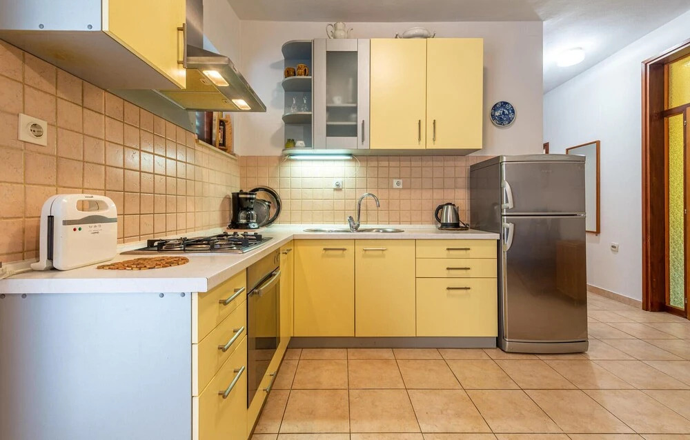 Beautiful Apartment in Zadar With 2 Bedrooms and Wifi